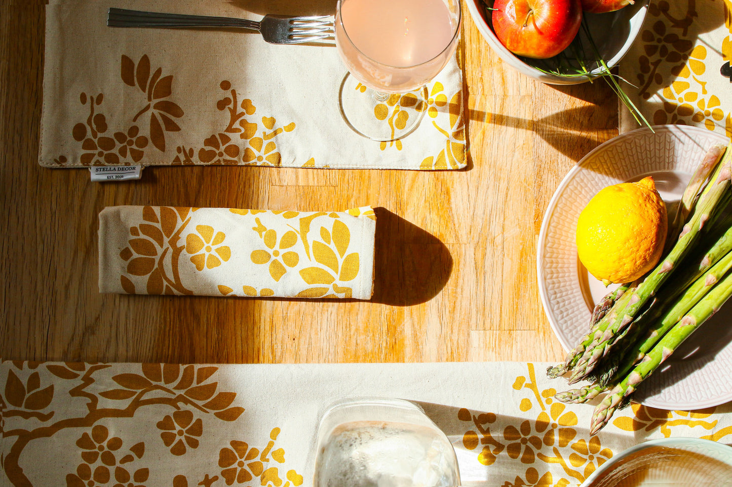 Tree Branches Napkin - Yellow - Organic White