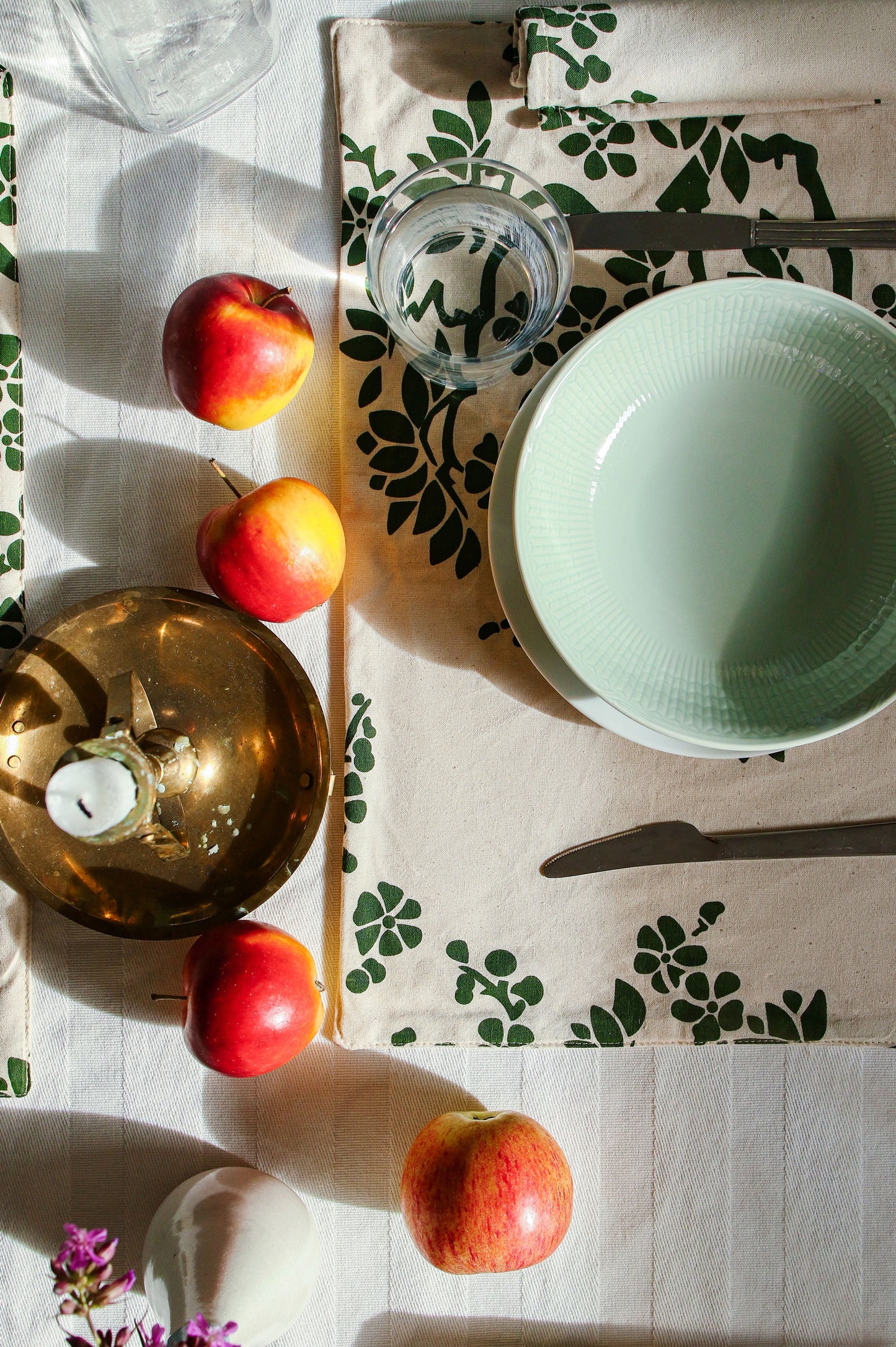 Tree Branches Place Mat - Dark Green - Organic White