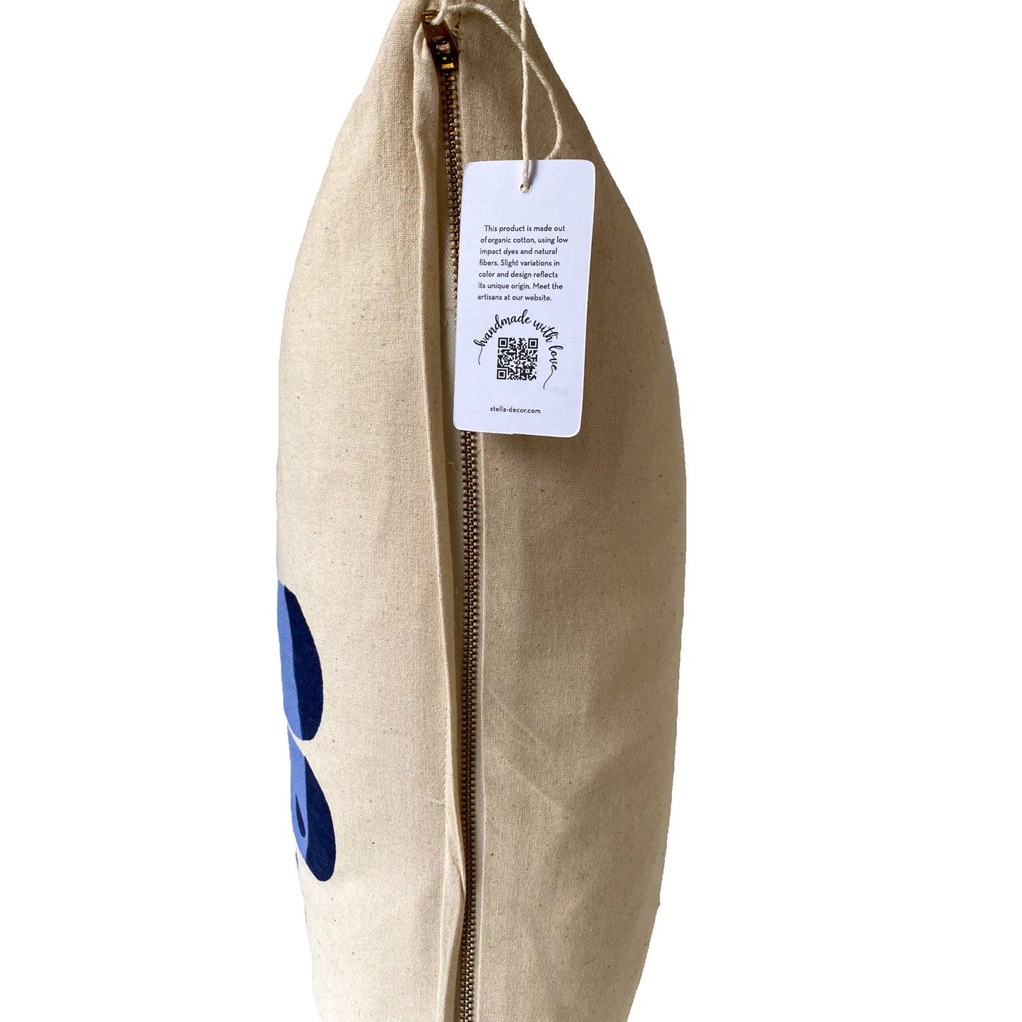 stella decor cushion cover side in design dotty giraffe in color blue