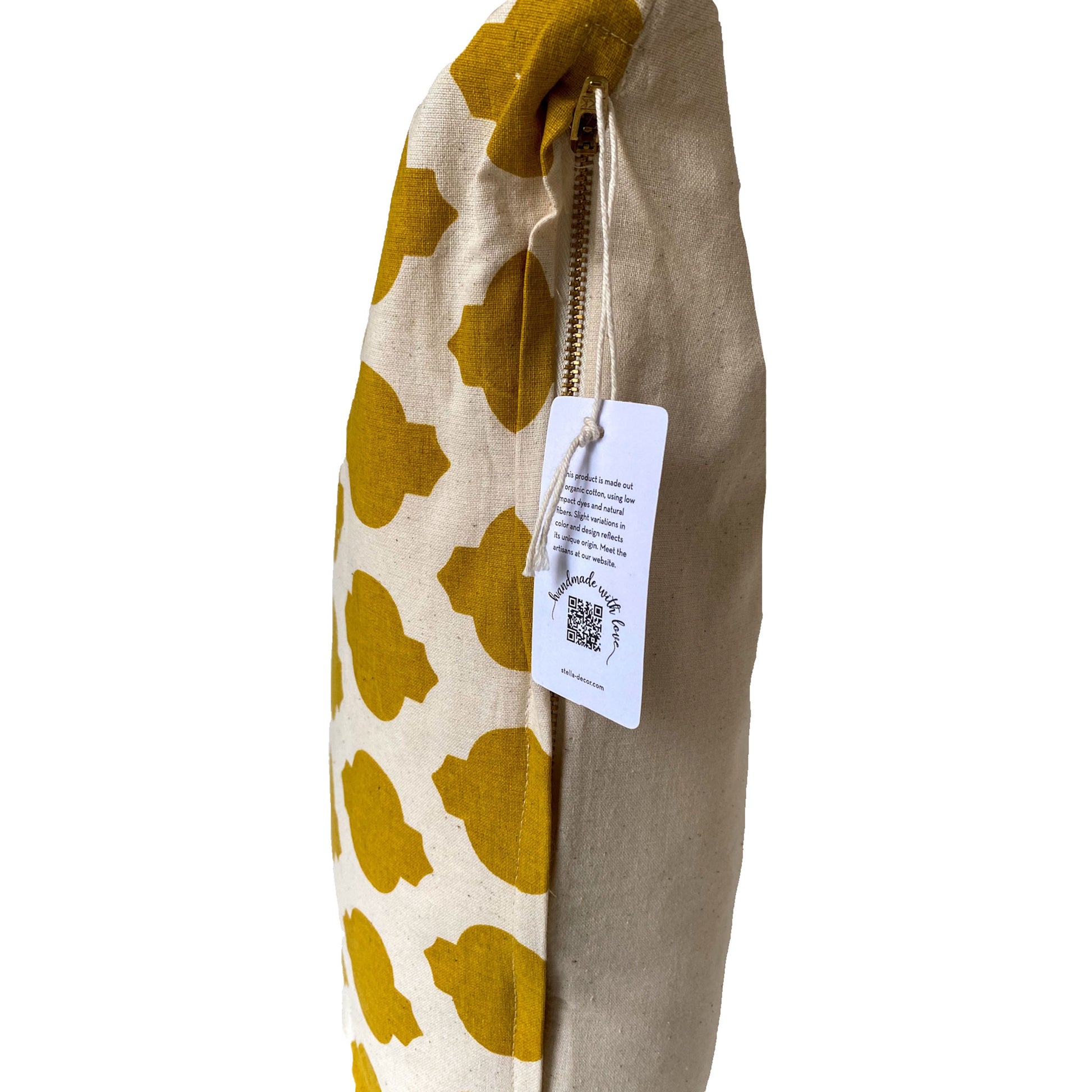 Stella Decor cushion cover side with design pine cones in size 50x50 cm in color yellow