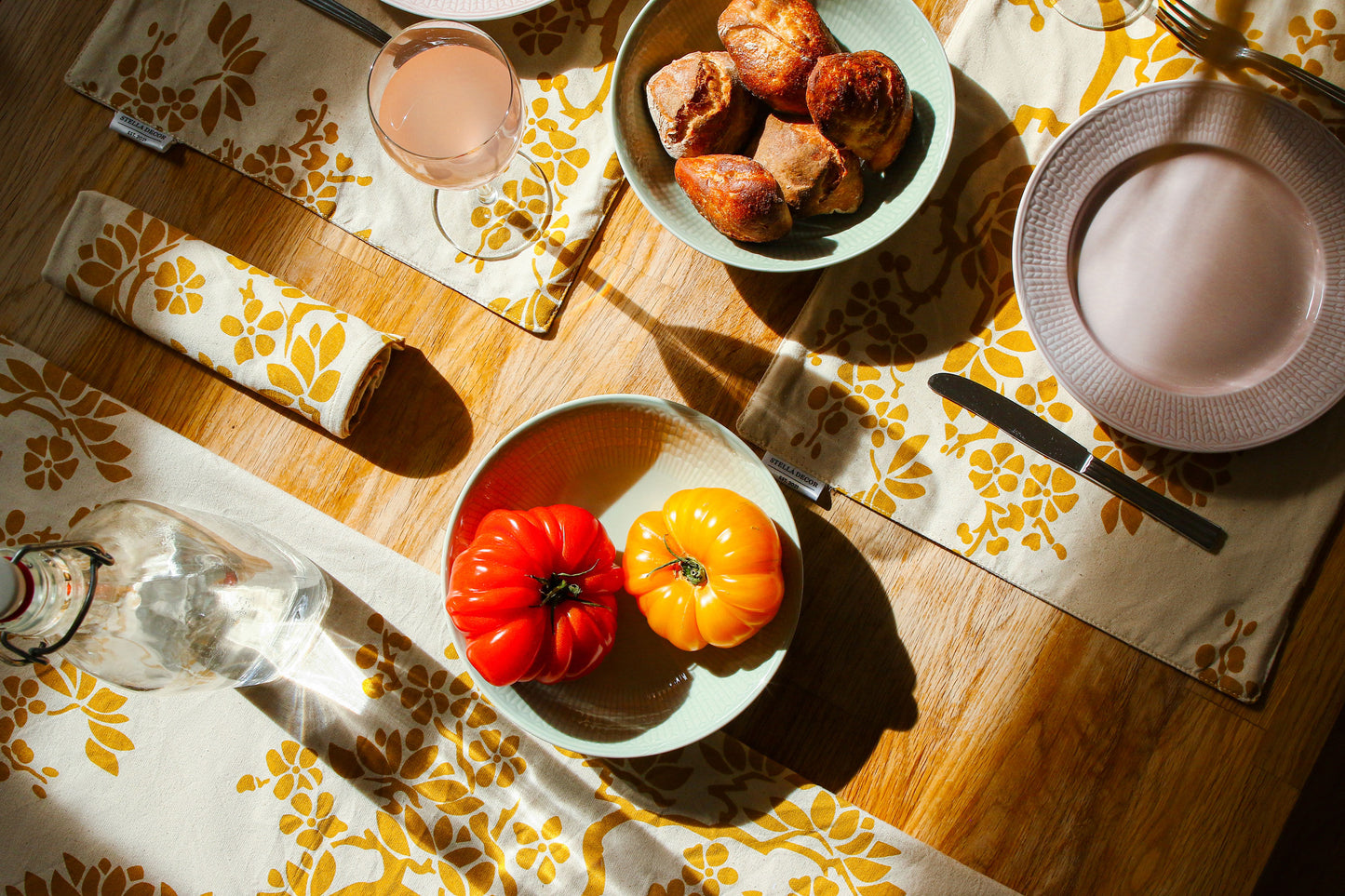 Tree Branches Place Mat - Yellow - Organic White