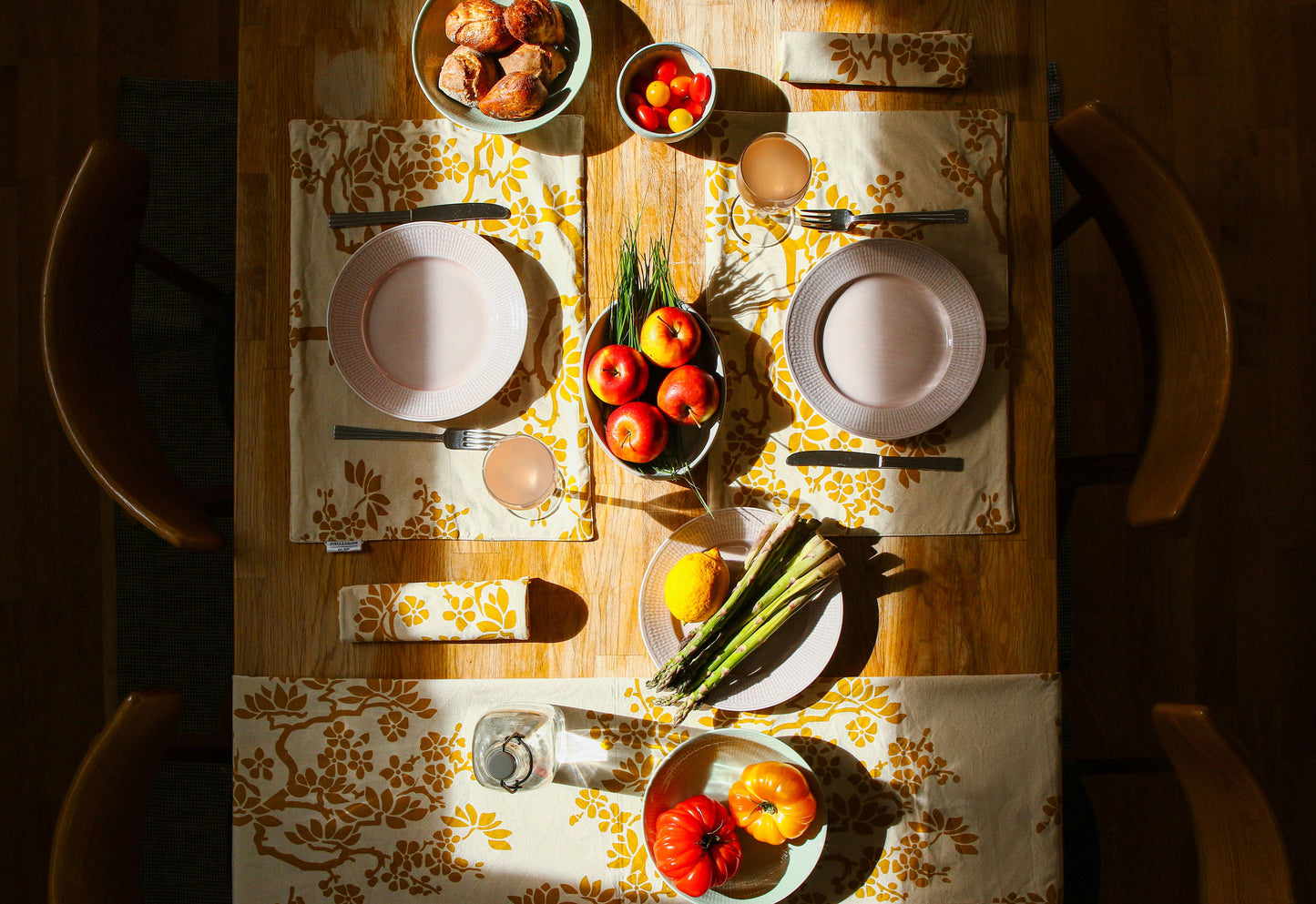 Tree Branches Place Mat - Yellow - Organic White